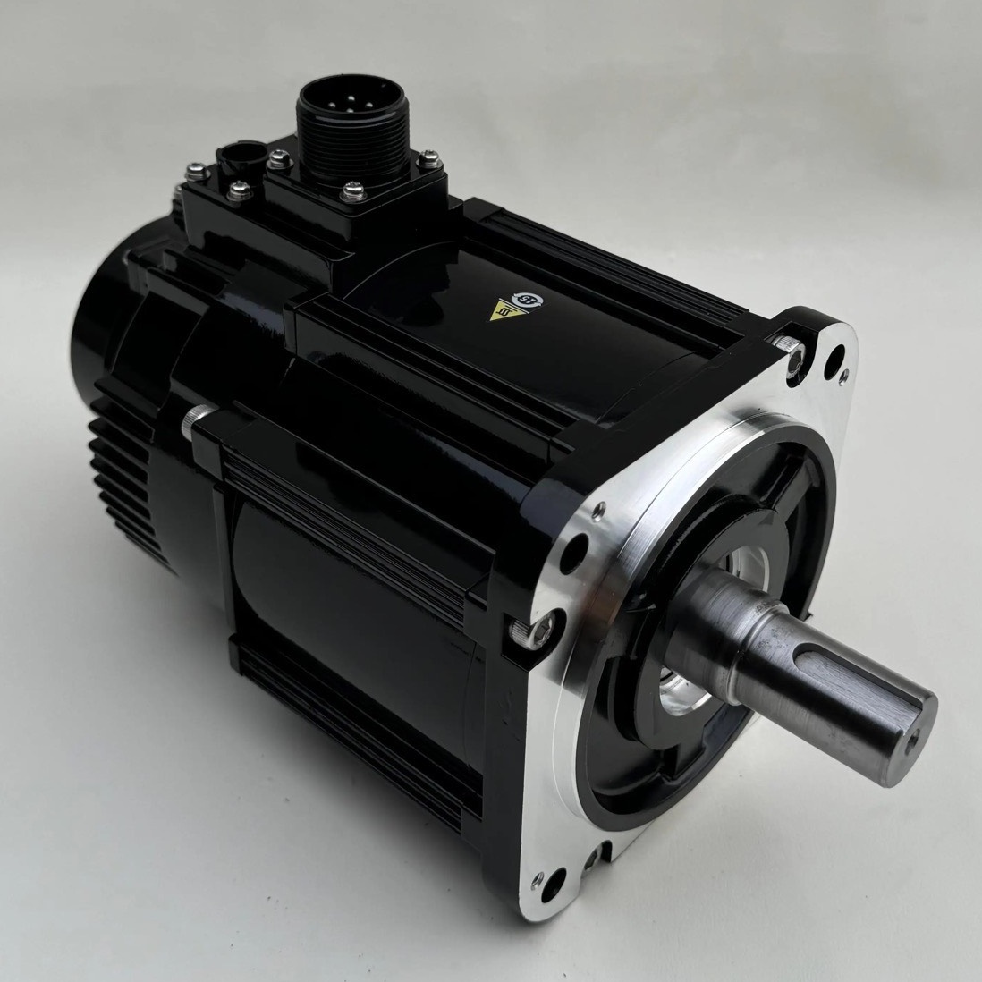 1pc Brand New Yaskawa SGMPH-04A1A41 Servo Motor Fast delivery